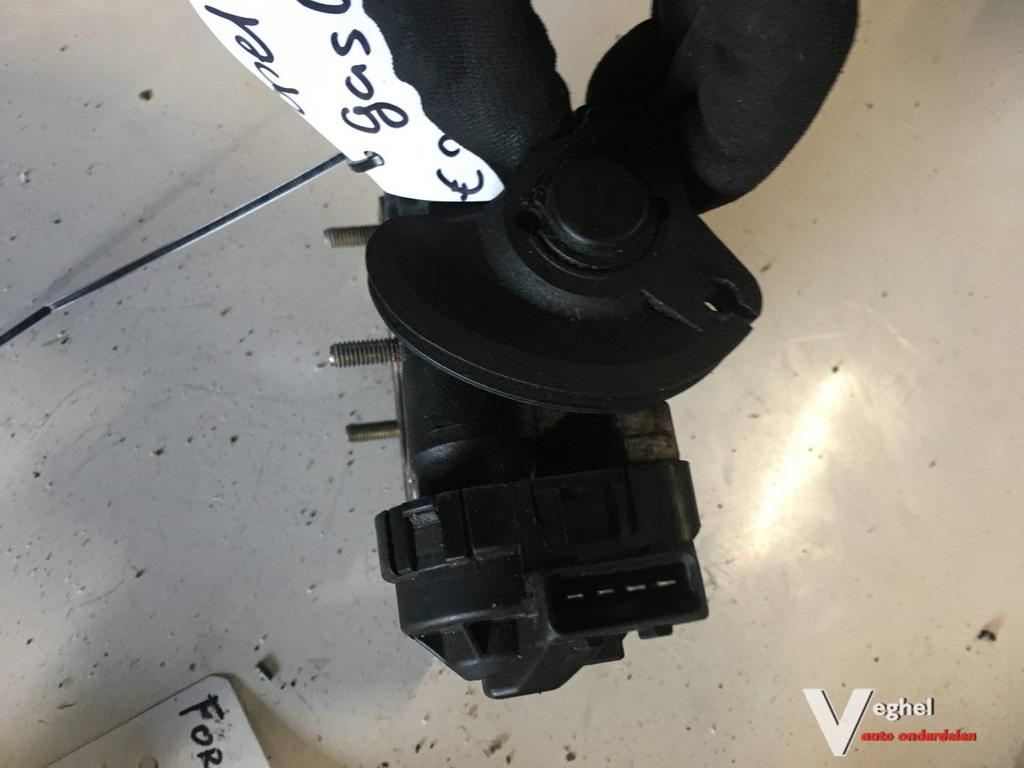 Opel Corsa C 1.2 2001 Gasklephuis, Gebruikt, -, -, Ophalen of Verzenden