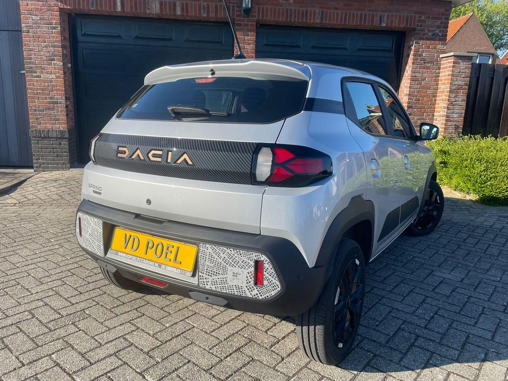 Dacia Spring Extreme 65 26.8 kWh NIEUWSTAAT NAVI AIRCO, Auto's, Dacia, Gebruikt, 949 kg, Hatchback, Spring