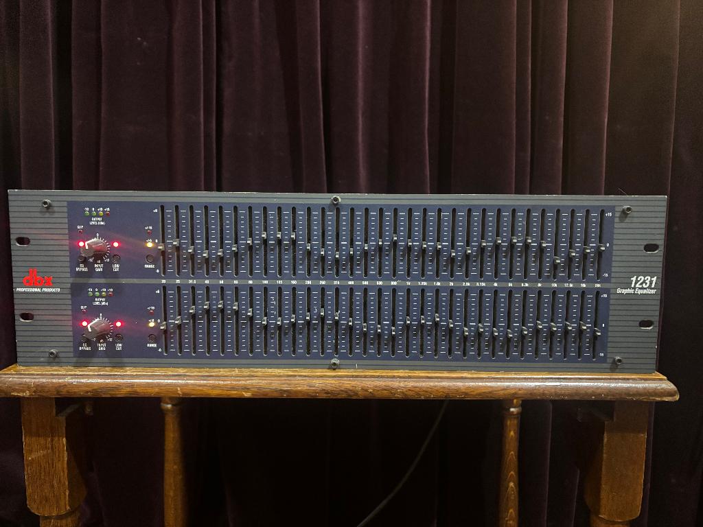 DBX 1231 Graphic Equalizer, Muziek en Instrumenten, Ophalen of Verzenden, Gebruikt, Equalizer