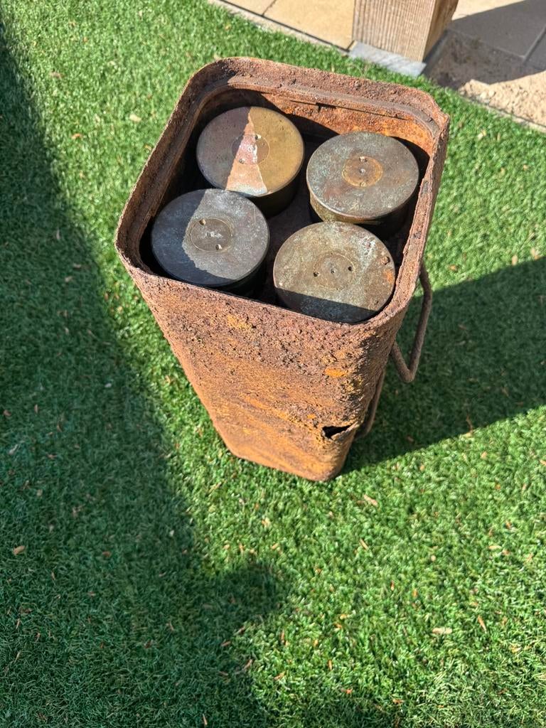 25 ponder kist, Ophalen, Landmacht, Engeland, Hulzen of Bodemvondsten