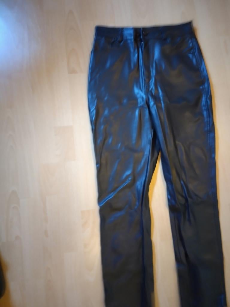 Geisha lak broek, nep leren broek maat 40,zwart, Maat 38/40 (M), Zwart, Nieuw, Ophalen of Verzenden