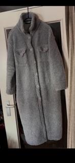 Lang grijs teddy vest grijs L nieuw, Ophalen of Verzenden, Zo goed als nieuw, Maat 42/44 (L), Grijs