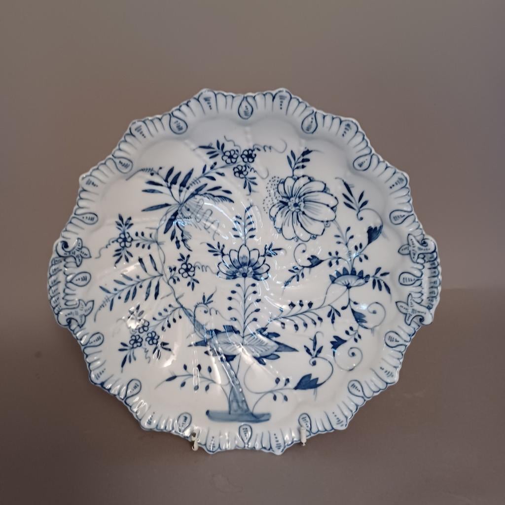 Zwiebelmuster serveer schaal Louis Regout, Antiek en Kunst, Antiek | Servies los, Ophalen of Verzenden