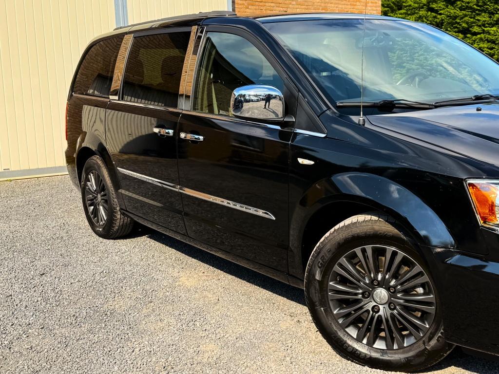 Chrysler Grand Voyager 3.6 V6 LIMITED NERO-NOCTIS BLACK 3xTV, Gebruikt, Beige, Grand Voyager, 7 stoelen