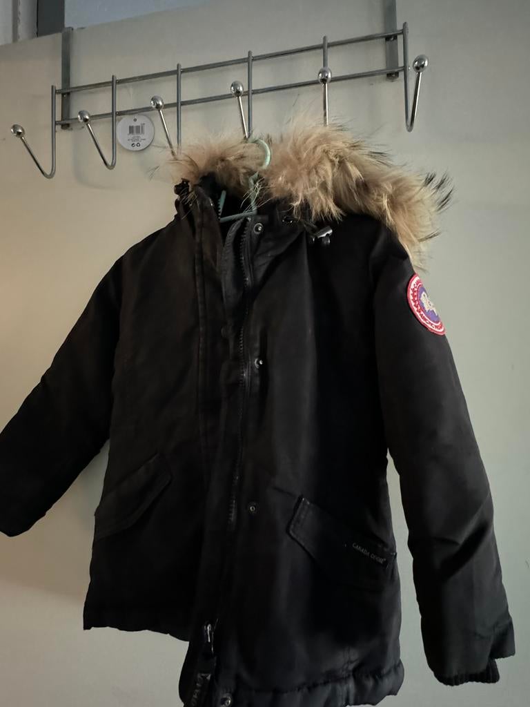 Canada goose jas 4-5 jaar, Ophalen of Verzenden, Zo goed als nieuw, Jongen of Meisje, Jas
