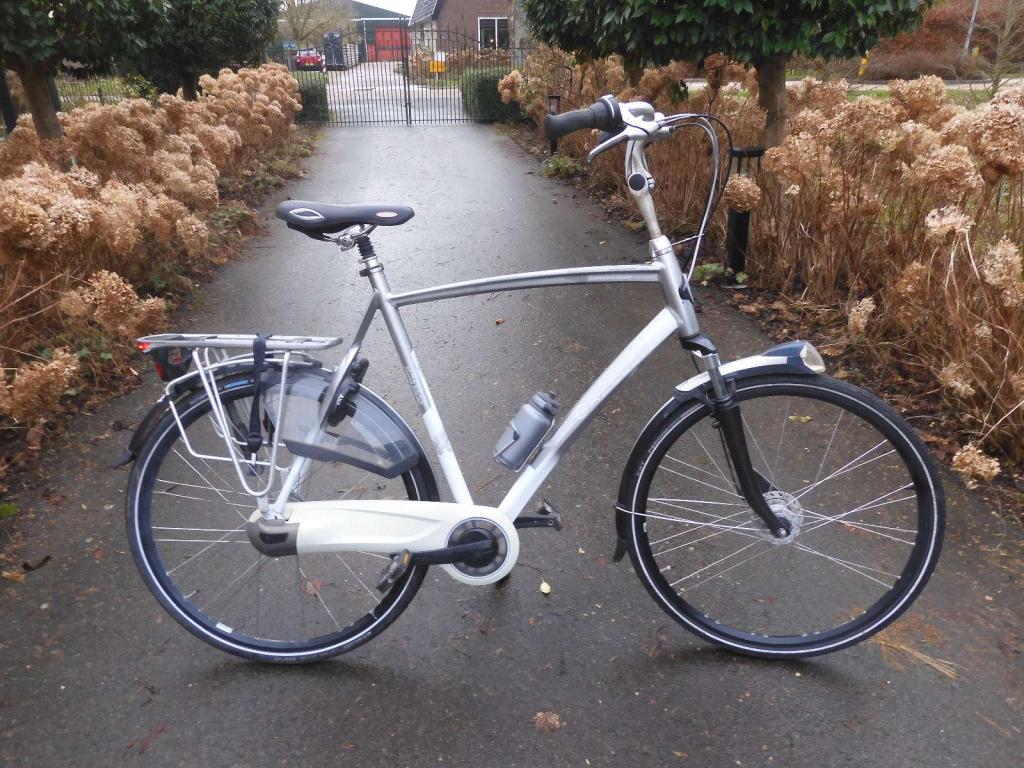 Mooie  28" Gazelle Chamonix met 65 frame en 8 versnellingen, Fietsen en Brommers, Fietsen | Heren | Herenfietsen, Gazelle, Versnellingen