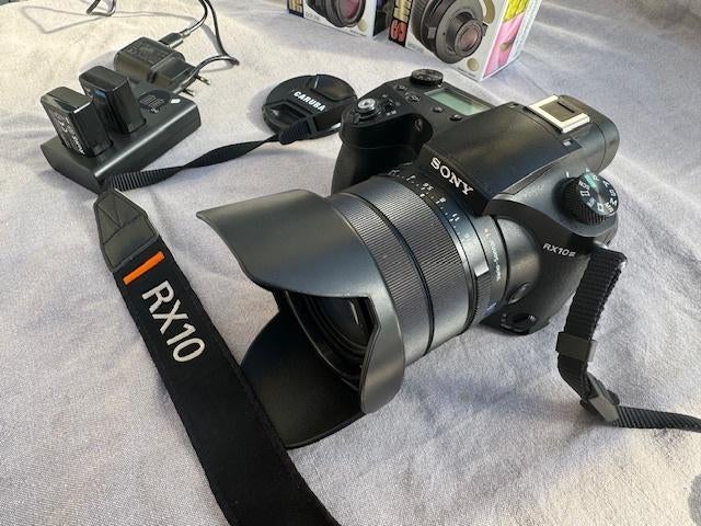 Sony RX10 III Cybershot camera te koop., Ophalen, Sony, 8 keer of meer