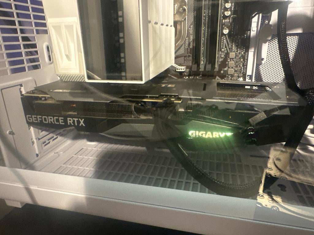 Geforce RTX 3060 12GB - Zo goed als nieuw, Computers en Software, Videokaarten, GDDR6, PCI-Express 4, Ophalen of Verzenden, Zo goed als nieuw