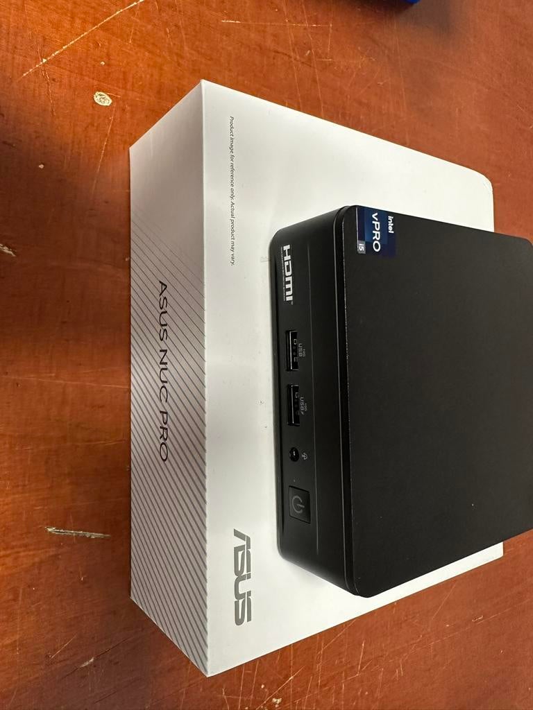 Asus nuc pro met intel core I5- 1240P, 8GB,265GB, Computers en Software, Desktop Pc's, Ophalen of Verzenden, Zo goed als nieuw