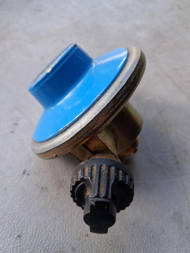 gasdrukregelaar voor campinggasfles, schroefbevestigin, Caravans en Kamperen, Kampeeraccessoires, Ophalen of Verzenden