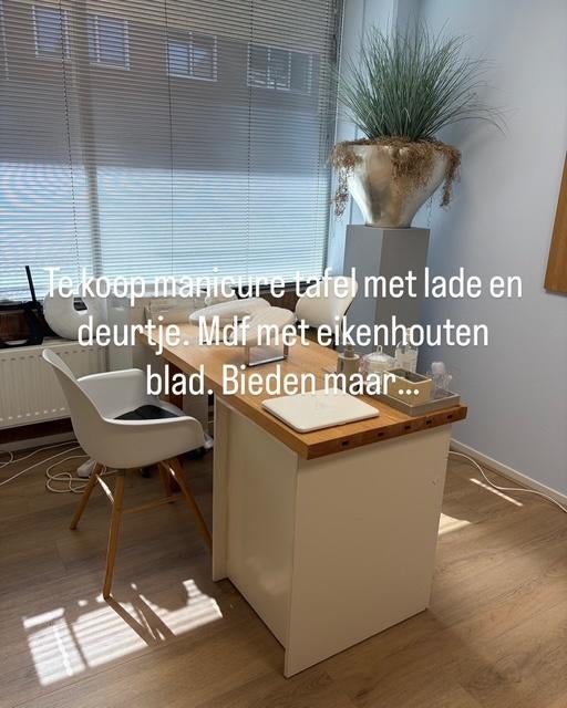 Manicure tafel, Ophalen, Gebruikt, Hout, 59 cm