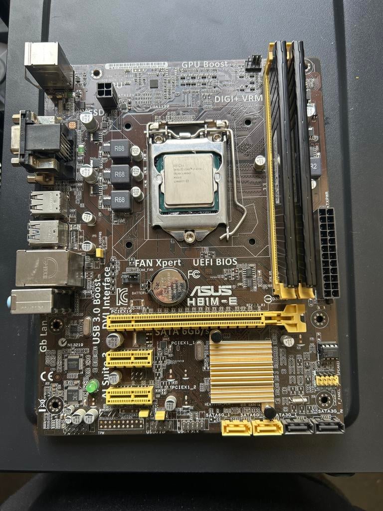 Asus H81M-E Moederbord met Intel i7-4770 en 16GB RAM, Computers en Software, Moederborden, Ophalen of Verzenden, Zo goed als nieuw