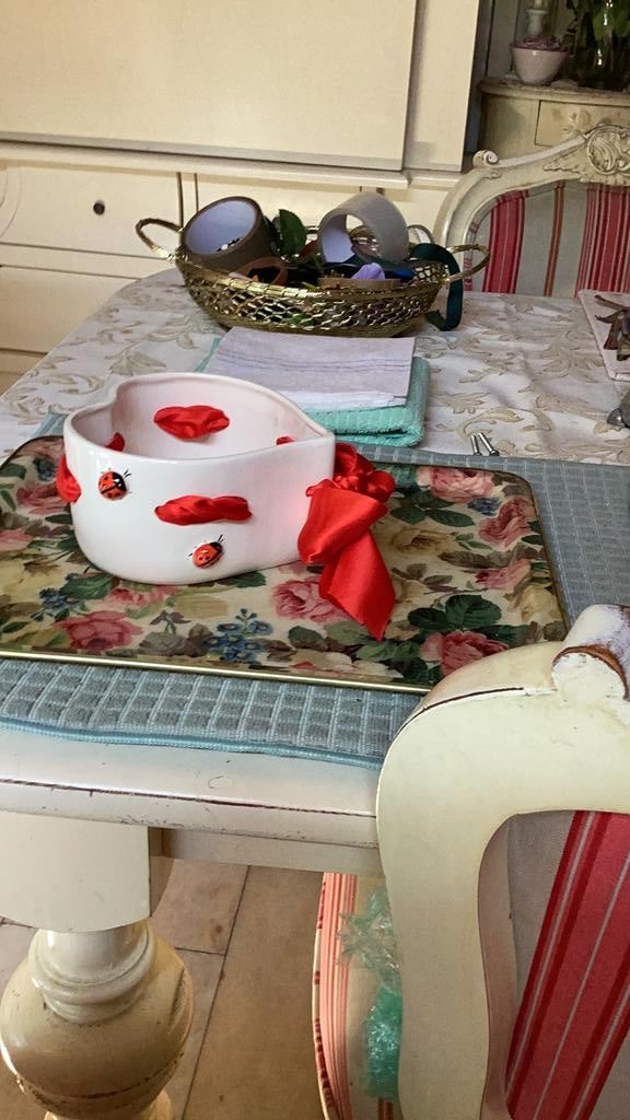 Schaaltje met lieveheerbeesjes, Verzenden