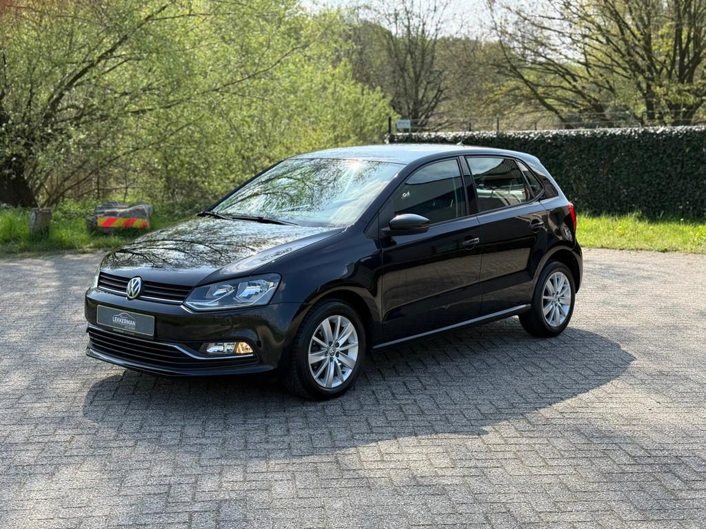 Volkswagen Polo 1.0 High Line CRUISE I PDC I STOELVERWARMING, Auto's, Volkswagen, Stof, Gebruikt, Zwart, Zwart