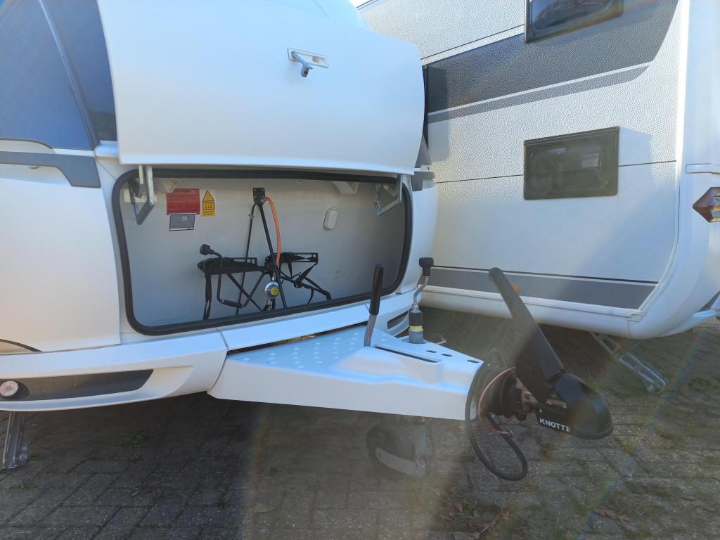 Hobby De Luxe 490 KMF met cassetteluifel, Caravans en Kamperen, Caravans, Hobby, Bedrijf, Schokbreker, Overige