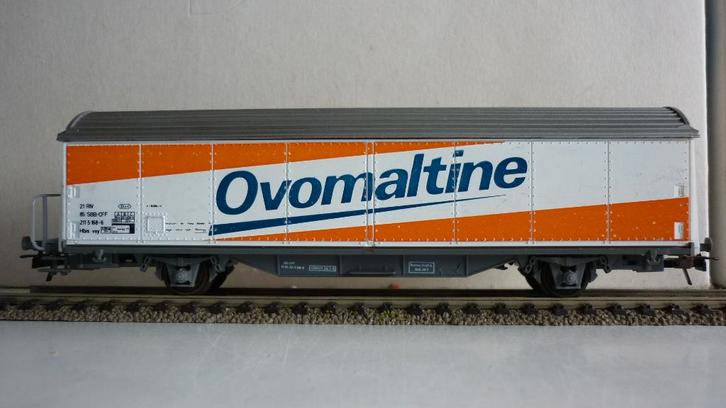 Roco H0 gesloten goederenwagon van Ovomaltine, Hobby en Vrije tijd, Modeltreinen | H0, Gebruikt, Wagon, Gelijkstroom, Roco, Ophalen of Verzenden