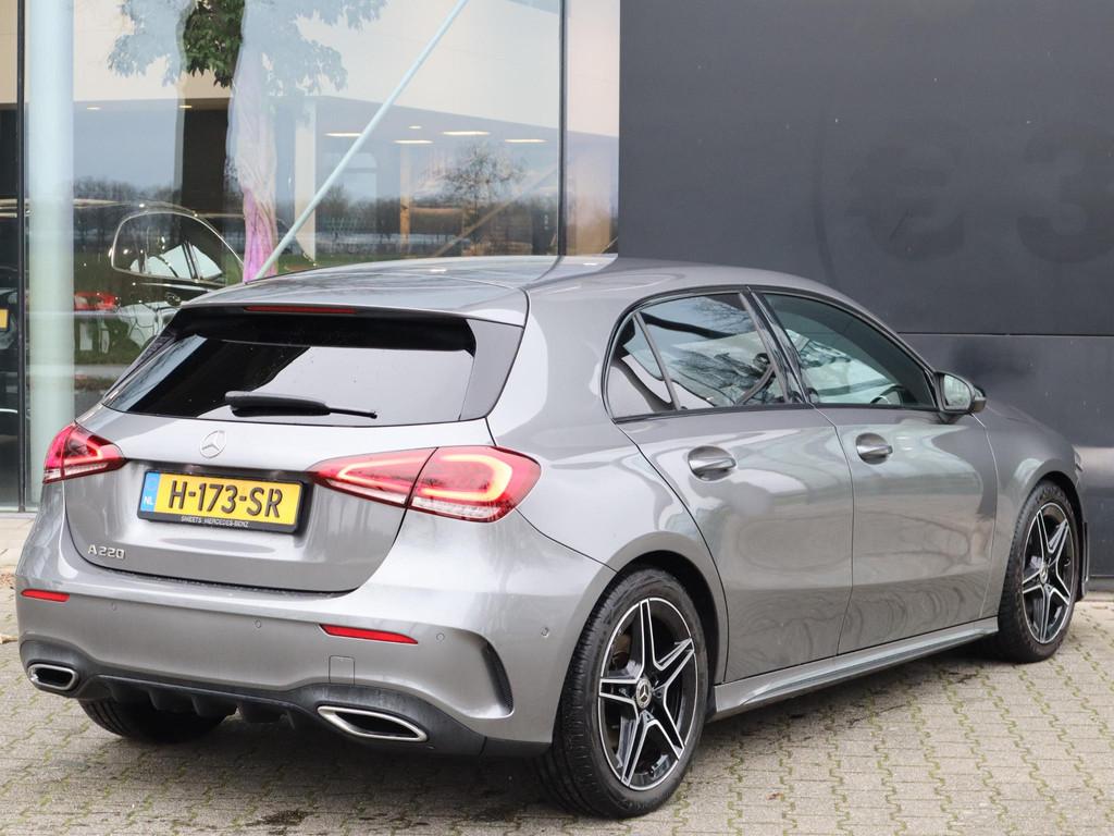 Mercedes-Benz A-klasse 220 Launch Edition, Auto's, Mercedes-Benz, 12 maanden, Stof, Gebruikt, Origineel Nederlands