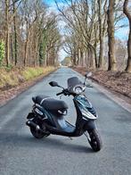 Zip ! Waardepeiling!, Fietsen en Brommers, Scooters | Piaggio, Ophalen of Verzenden, Zo goed als nieuw, Benzine, Zip