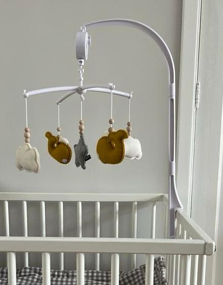 Muziekmobiel met vilten hangers box - Dodi, Kinderen en Baby's, Ophalen of Verzenden, Zo goed als nieuw, Mobiel, Met geluid
