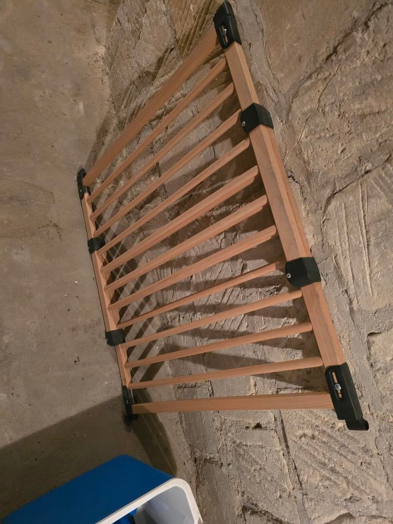 Ikea Houten traphekje, verstelbaar en muurbevestiging, Kinderen en Baby's, Traphekjes, Ophalen, Gebruikt, Schroefhekje, Hout