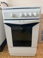 Indesit gasfornuis, Ophalen, Gebruikt, 4 kookzones, Gas