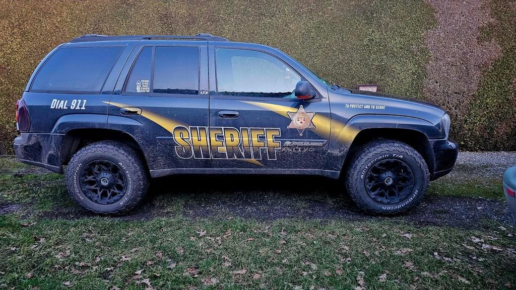 Chevrolet Trailblazer 4.2 L6 AUT 2004 Grijs, Auto's, Chevrolet, Automaat, 680 kg, 138 €/maand, Zwart