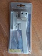 2 x Raamsluiting / deursluiting met nok rechts, Ophalen of Verzenden, Nieuw, IJzer, Schuif of Grendel