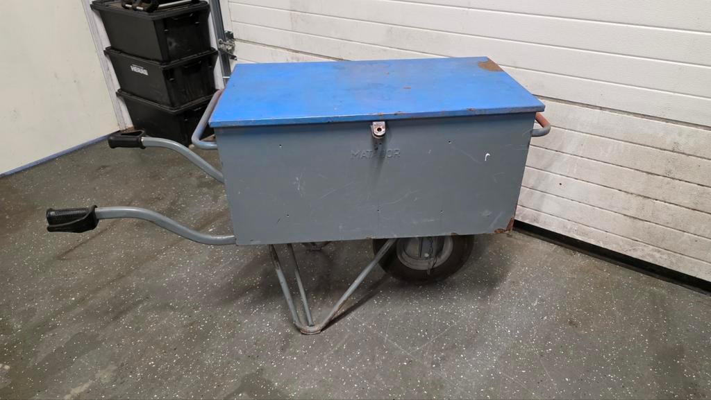 Gebruikte Matador bak kruiwagen, Tuin en Terras, Kruiwagens, Ophalen, Matador, Handmatig, Gebruikt