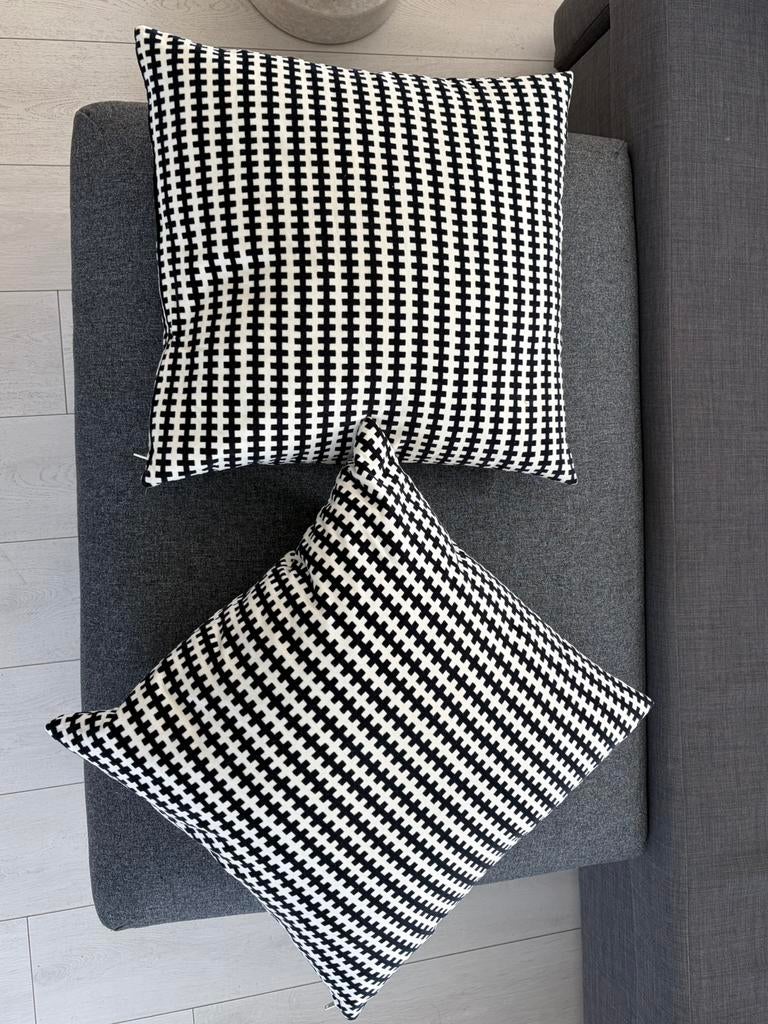 Ikea Stockholm cushions black/white 50x50cm pair, Huis en Inrichting, Ophalen of Verzenden