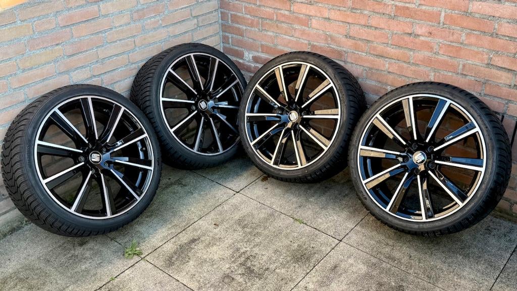 Seat Cup Racer 19" velgen + Hankook winterbanden, Auto-onderdelen, Banden en Velgen, Gebruikt, Banden en Velgen, Winterbanden