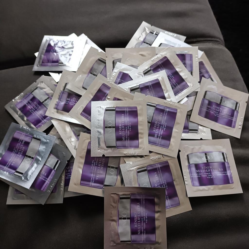 LANCOME Rénergie anti dark spot...100 stuks..nieuw, Ophalen of Verzenden, Nieuw, Ogen