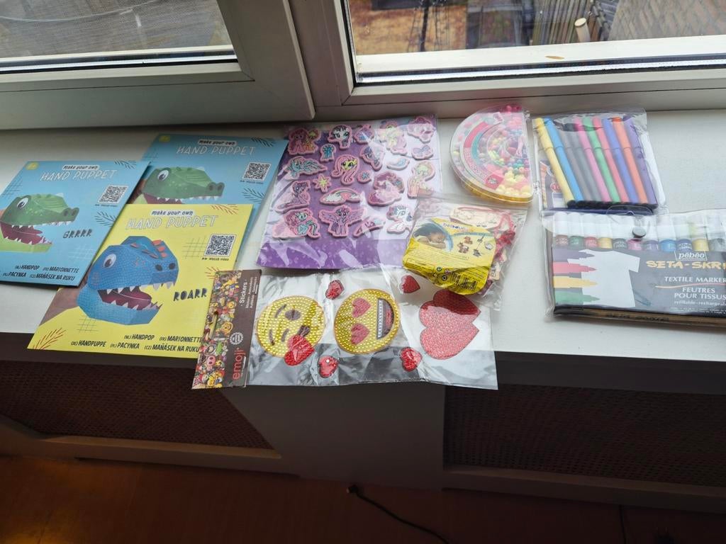 Knutselpakket met handpoppen, stickers en stiften, Ophalen of Verzenden