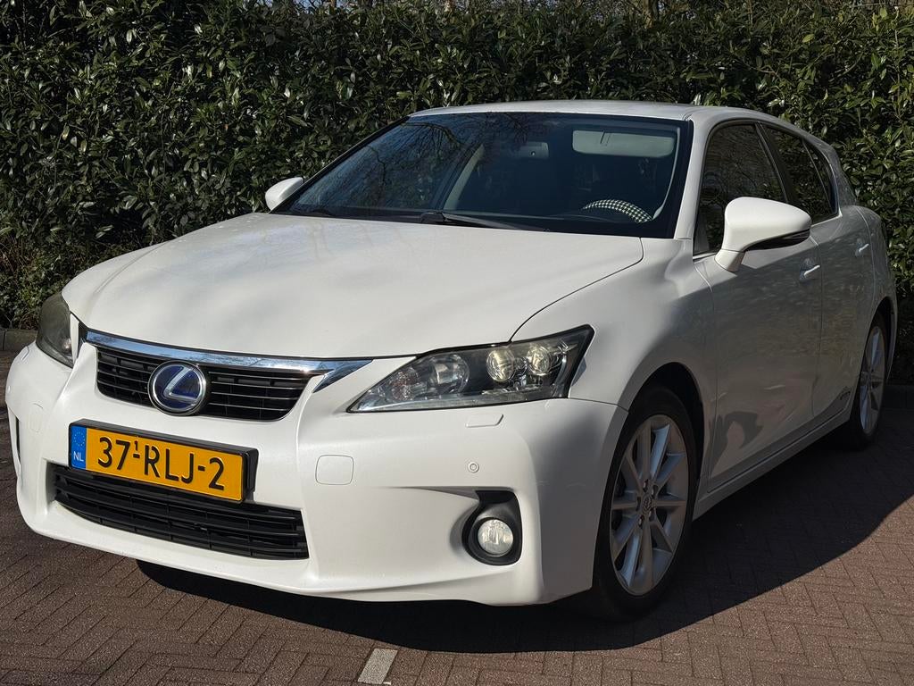 Lexus CT-H 200H 1.8 Hybrid (BJ-2011, automaat), Auto's, Lexus, Wit, Origineel Nederlands, 24 km/l, 1798 cc