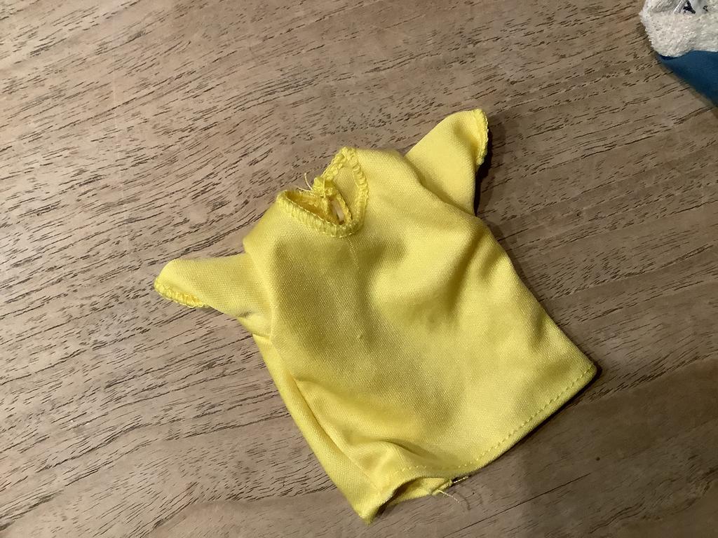 Barbie shirt, Ophalen of Verzenden, Gebruikt, Kleertjes