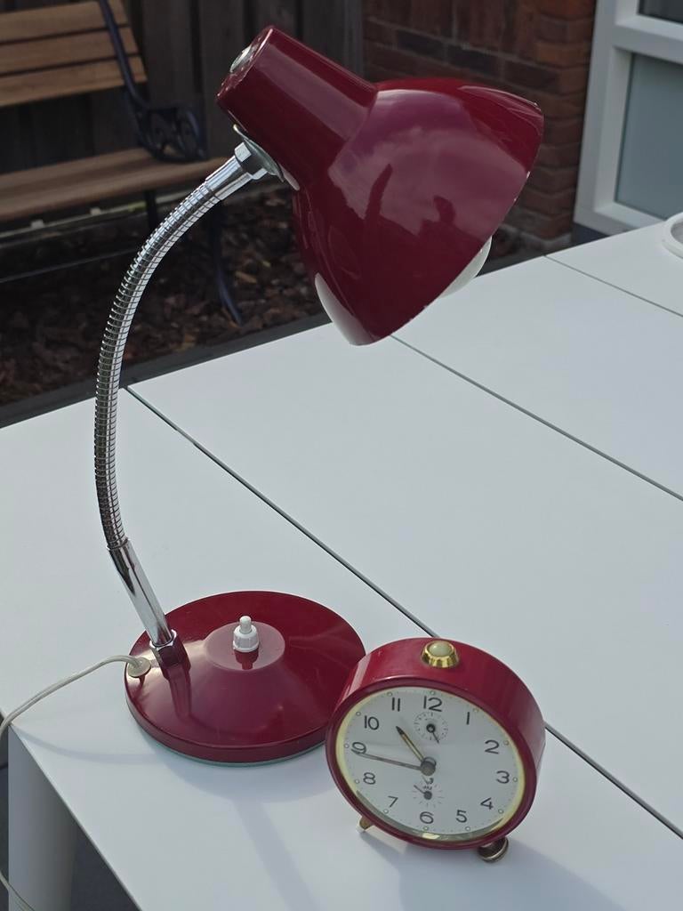 Vintage antieke stalen bordeauxrode bureau / nachtkast lamp, Ophalen of Verzenden