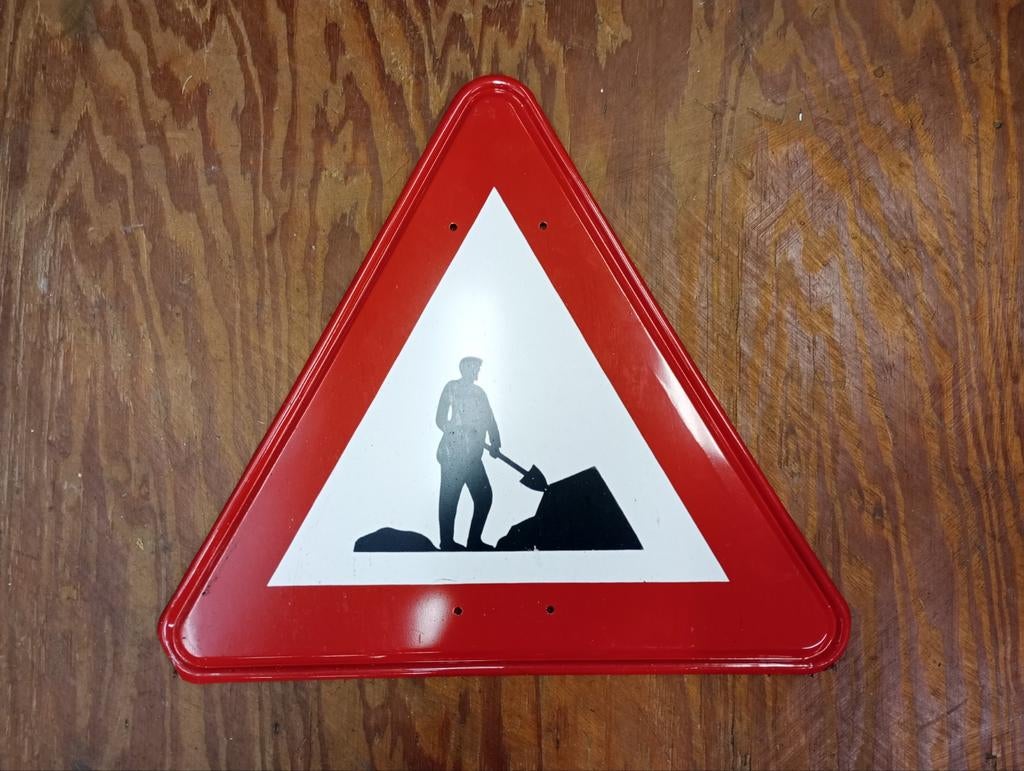 Oud verkeersbord voor werkzaamheden punt gaaf, Ophalen, Gebruiksvoorwerp