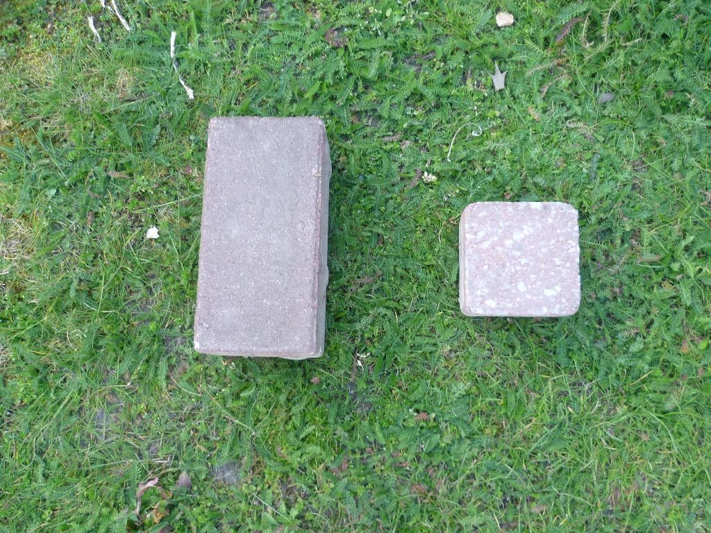 Te koop klinkers en coppelstones, Ophalen, Beton, Klinkers