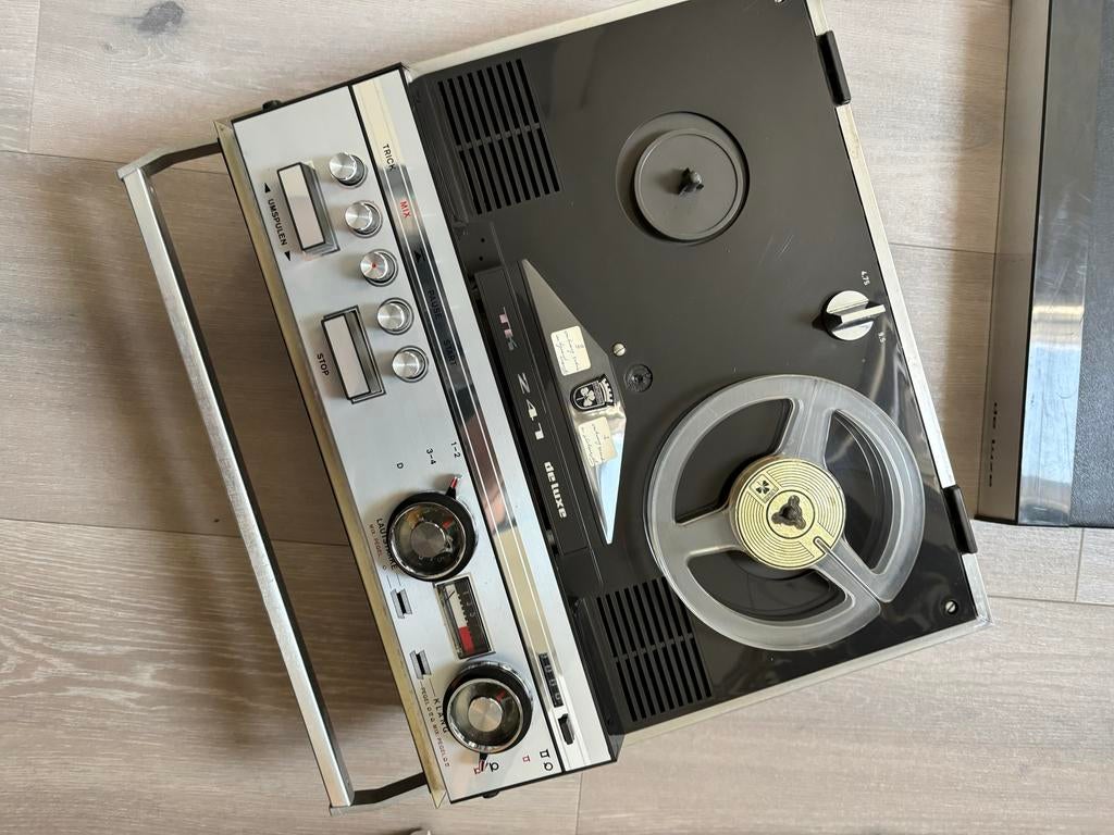 Vintage Grundig TK241 de Luxe Bandrecorder (1968) + Docs, Ophalen, Bandrecorder, Met banden
