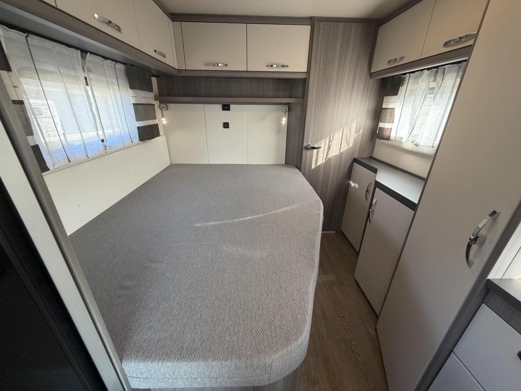 Hobby Optima Ontour T70F, 2x Airco, Zonnepaneel 2x,, Caravans en Kamperen, Campers, Hobby, Bedrijf, Tot en met 3, Startonderbreker