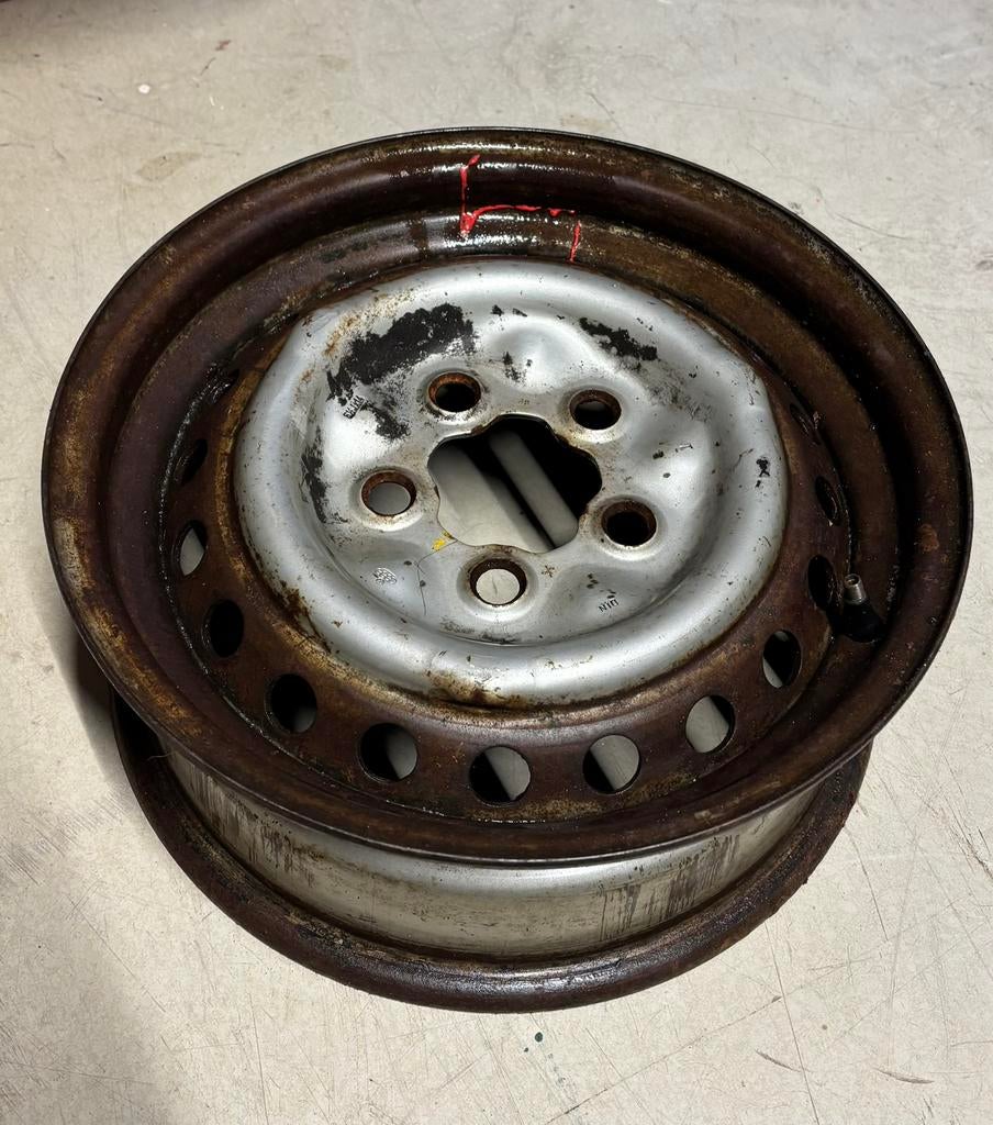 Volkswagen t2 stalen velg, Ophalen of Verzenden, Gebruikt