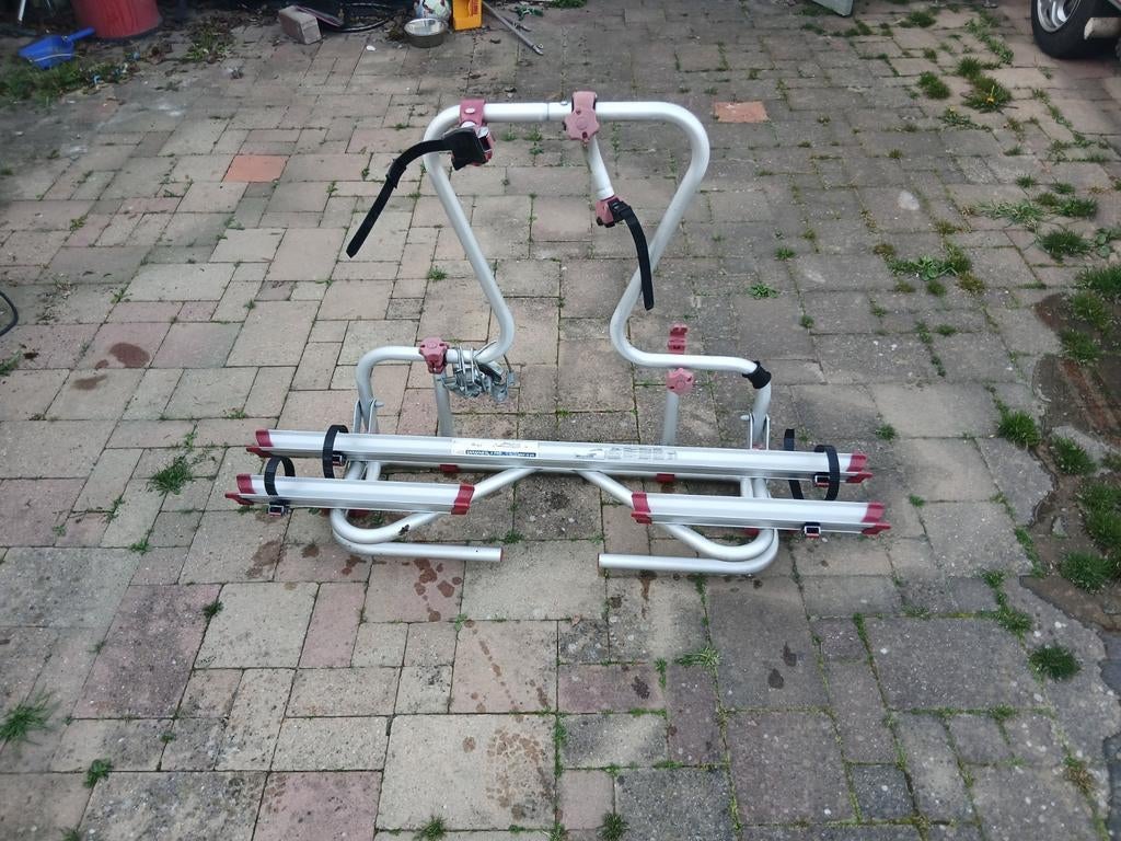 Fietsendrager voor op dissel van caravan, Ophalen, Gebruikt
