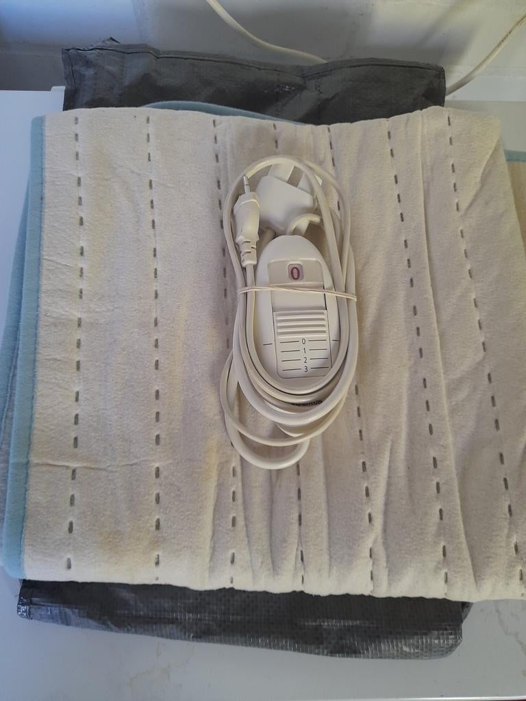 Elektrische onderdeken, Ophalen of Verzenden, Zo goed als nieuw, Zwart, 100 cm of meer