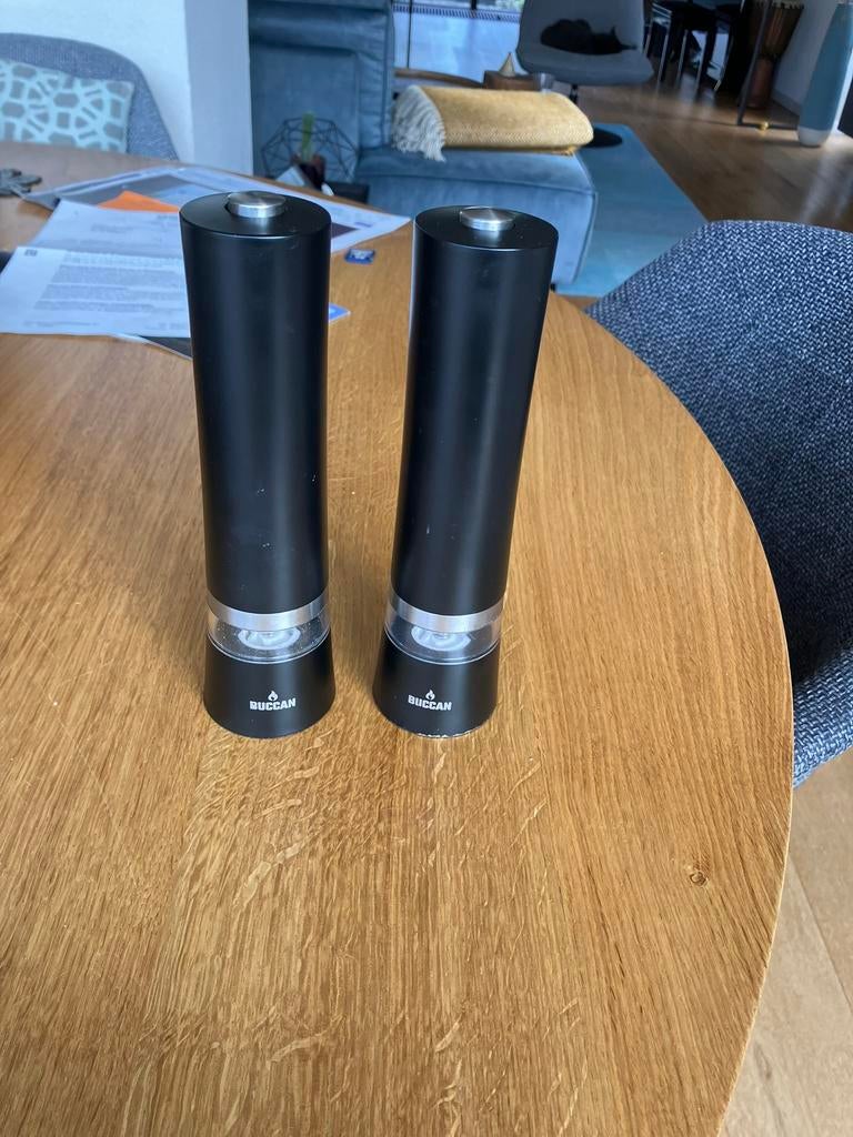 Peper en zoutmolen electrisch, Buccan, Ophalen of Verzenden, Gebruikt, Overige materialen