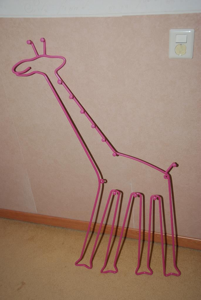Vintage IKEA Sprallig kapstok. Giraffe. Roze, Wandkapstok, Gebruikt, Ophalen of Verzenden, Minder dan 100 cm