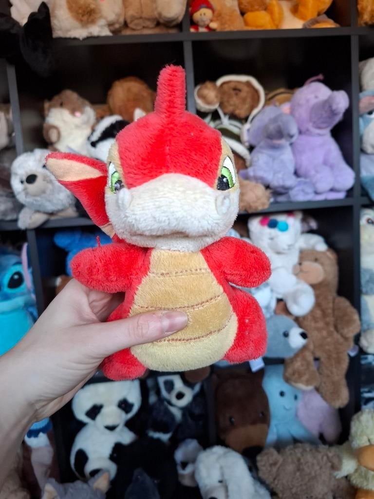Neopets knuffel rood draakje, Overige merken, Overige karakters, Overige typen, Ophalen of Verzenden