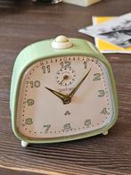 Peter Wekker - Jaren 60/70 - Lichtgroen retro, Antiek en Kunst, Antiek | Klokken, Ophalen of Verzenden