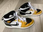 Nike Jordan 1 Mid sneakers - Maat 34, Schoenen, Ophalen of Verzenden, Zo goed als nieuw, Jongen