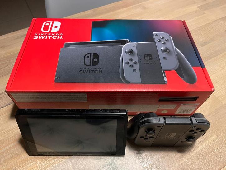 Nintendo Switch V2 + Animal Crossing + 32GB SD kaart, Spelcomputers en Games, Spelcomputers | Nintendo Switch, Zo goed als nieuw