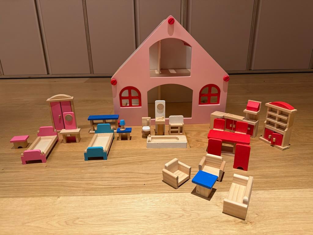 Poppenhuis met complete meubelset: keuken, woonkamer, slaapk, Kinderen en Baby's, Speelgoed | Poppenhuizen, Gebruikt, Poppenhuis