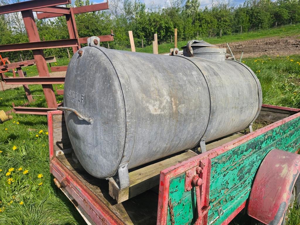 Kar met waterton, Ophalen, Vee